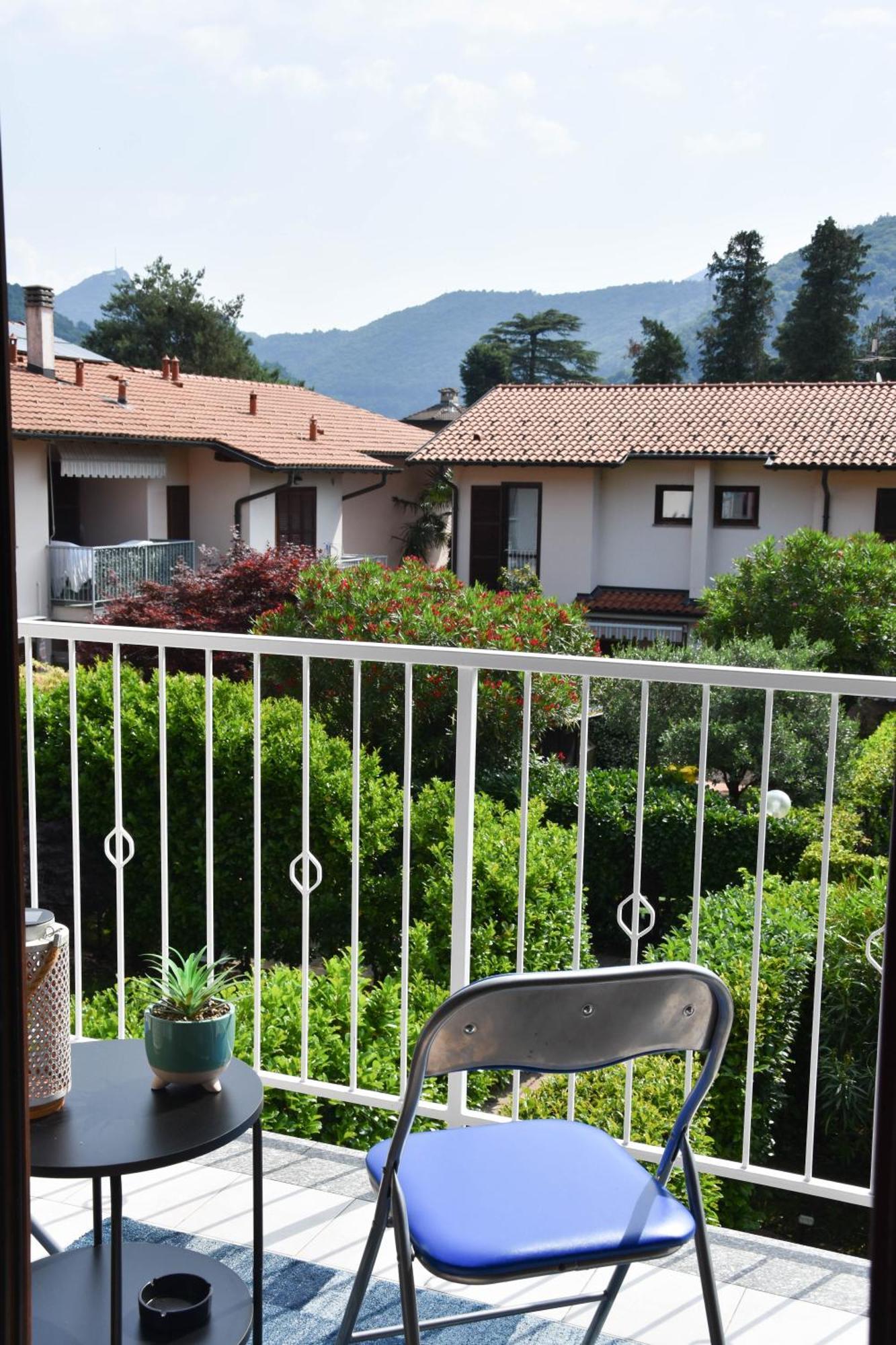 Zara House - Lake And Pet Friendly Brusimpiano Bagian luar foto
