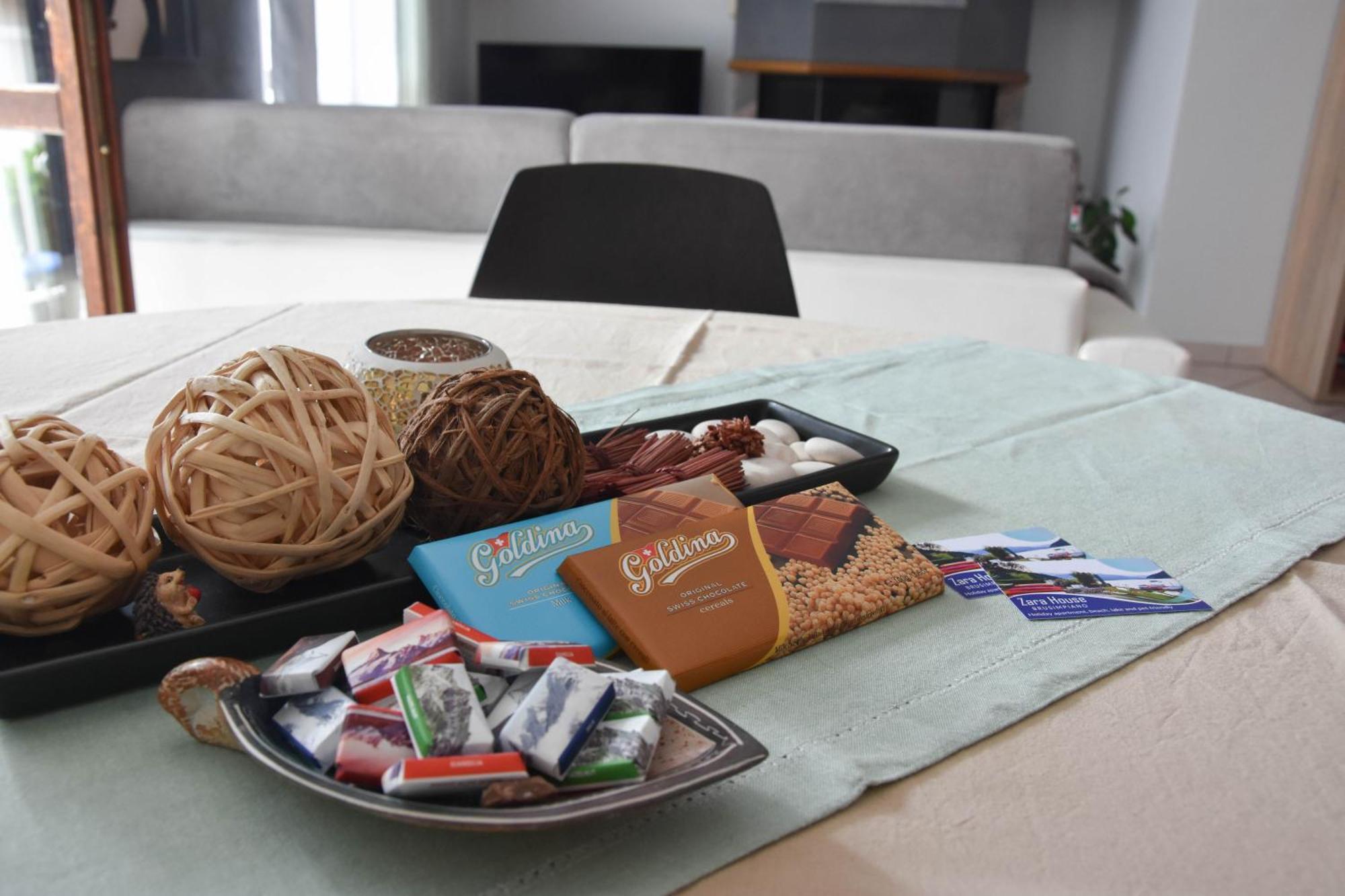 Zara House - Lake And Pet Friendly Brusimpiano Bagian luar foto