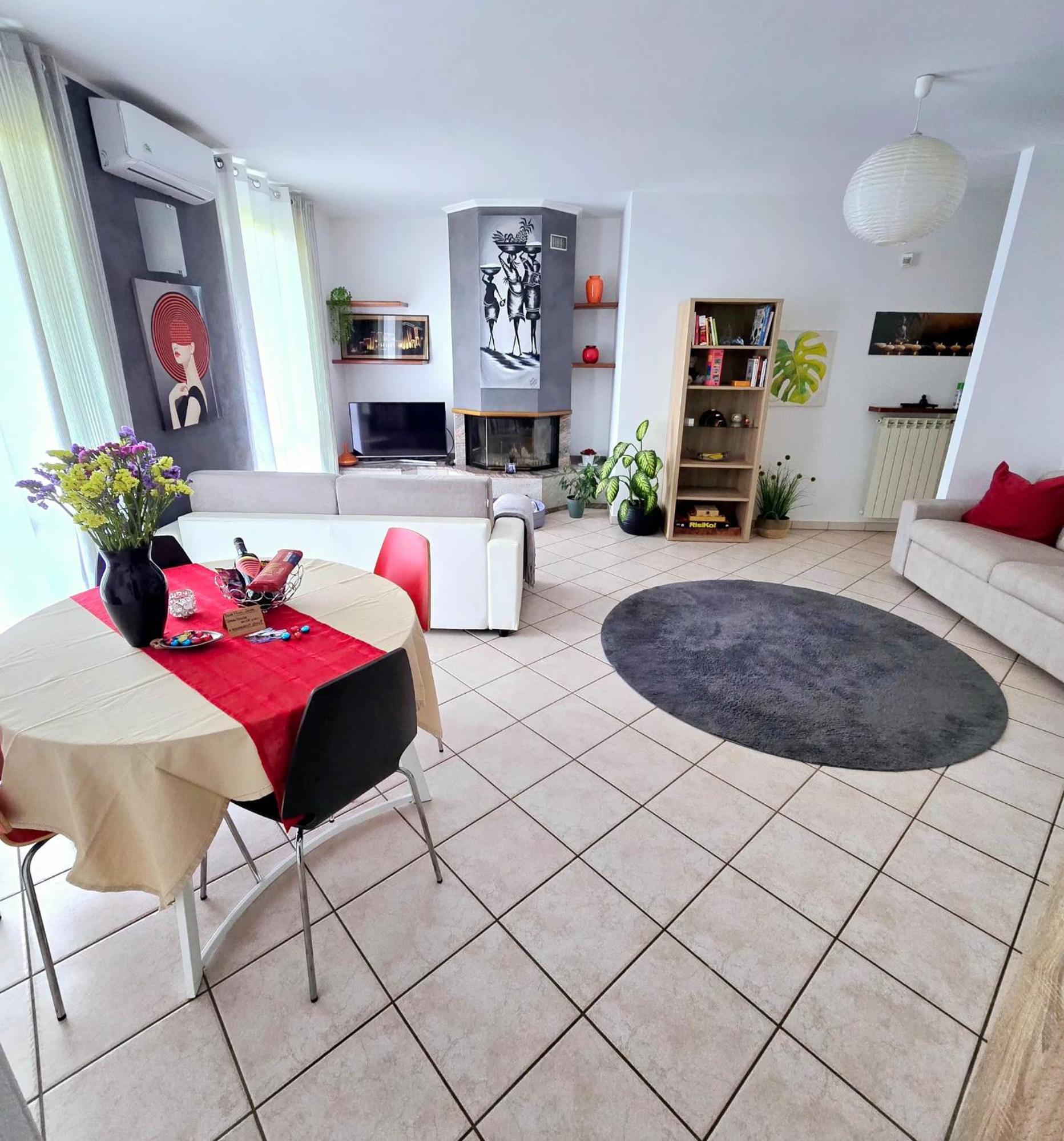 Zara House - Lake And Pet Friendly Brusimpiano Bagian luar foto